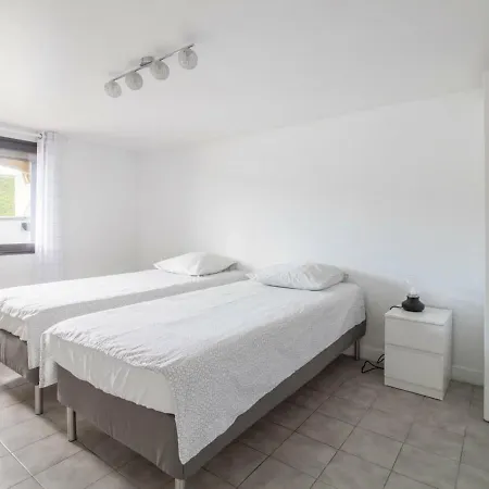 Cebazat, 3 Pieces, 4 Personnes - Fr-1-630-220 Σπίτι διακοπών Cébazat